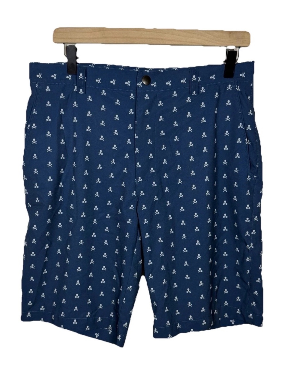 NWOT Peter Millar Crown Sport Golf Performance Shorts Size 32 Skull Print Blue
